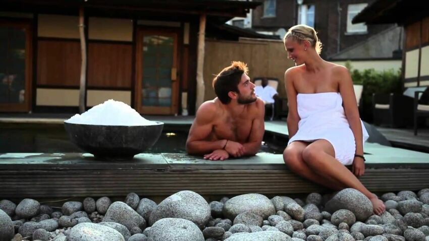 Un bain extérieur relaxant au Neptunbad&nbsp;&nbsp;