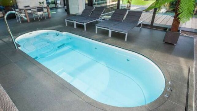Le spa de nage encastrable ou semi-encastrable s'intégrera parfaitement à votre décor