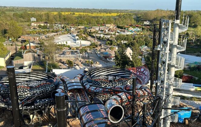  Un toboggan fun et unique au monde en collaboration présent dans le parc aquatique vendéen &copy; EDSUN