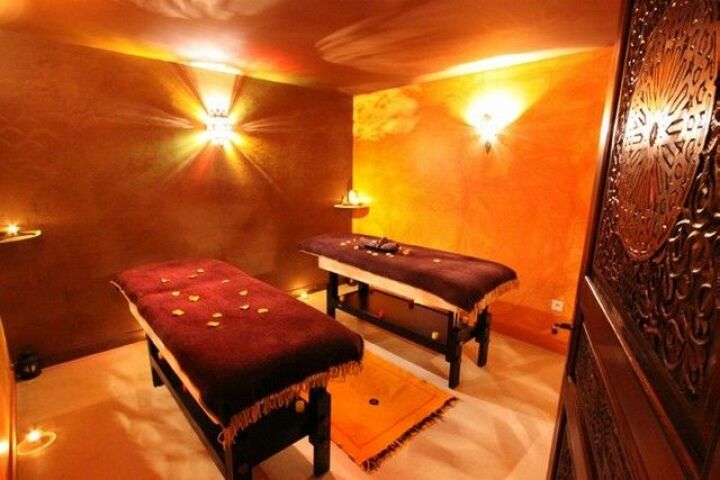 Une cabine de modelage double au spa L'Orient Espace à Niort Une cabine de modelage double au spa L'Orient Espace à Niort