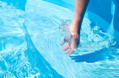 Une eau de piscine pure : tout savoir sur la qualité de l'eau d'une piscine
