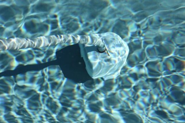 Une eau de piscine sur-stabilisée