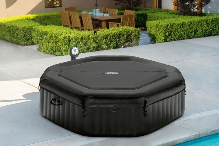 Une housse de protection pour spa gonflable Une housse de protection pour spa gonflable