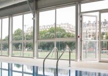 Une piscine éphémère ouvre à Paris