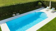 Une piscine monobloc : un bassin solide chez vous