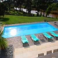 Une piscine prête à plonger : la construction "clé en main"
