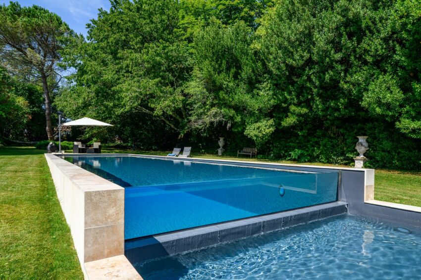 Une réalisation l'esprit piscine, Piscines Sud Océan, photo : Fred Delouvée&nbsp;&nbsp;