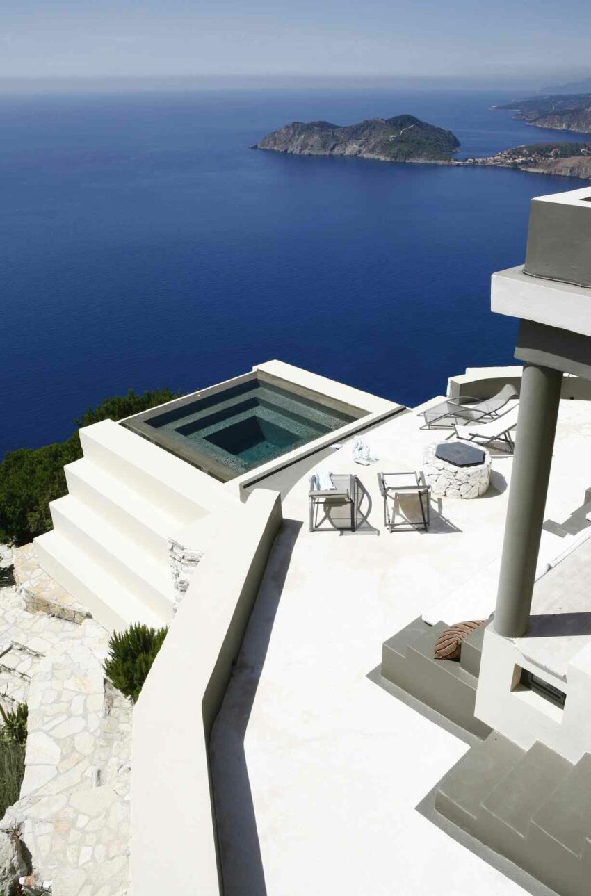 Villa Althea : une villa de luxe au-dessus de la mer&nbsp;&nbsp;