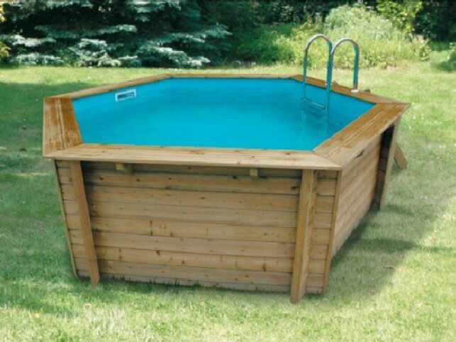 Piscine hors-sol bois bahia First - 4,10 m - h. 1,20 m, liner bleu